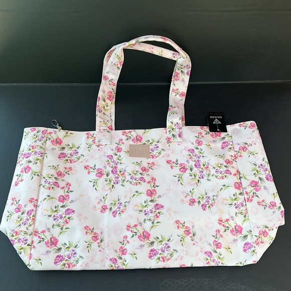 New GUESS Rainbow Logo Canvas Tote(Travel Bag) - Picture 5 of 9